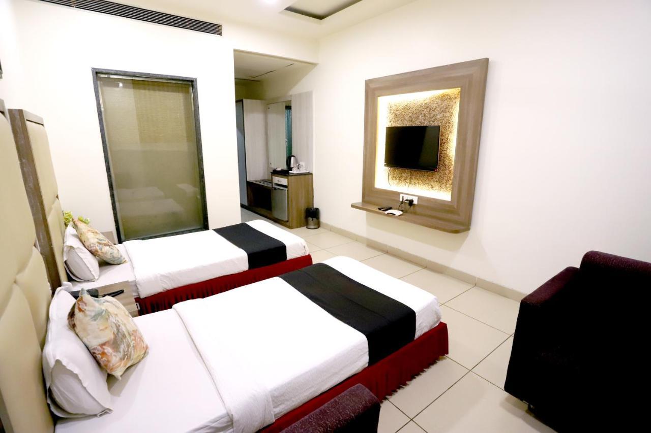 Hotel Blue Pearl 博帕尔 外观 照片